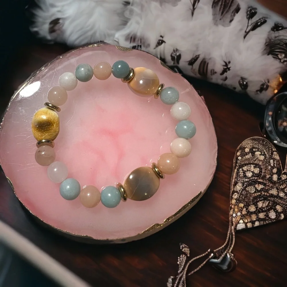 Shell pendant Bracelet - Picture 2 of 2